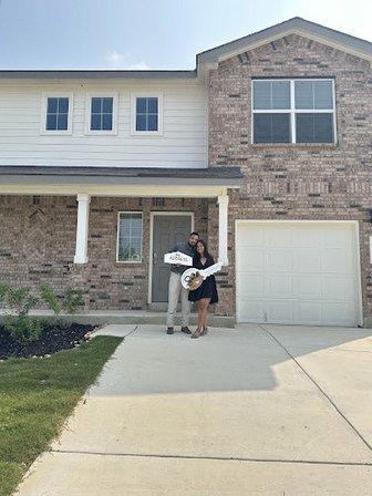 Kelsy Rosales Realtor-Real Broker, LLC