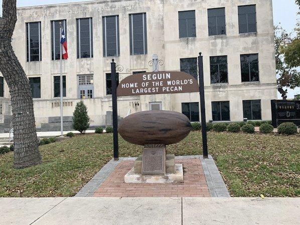 Original World's Largest Pecan Statue