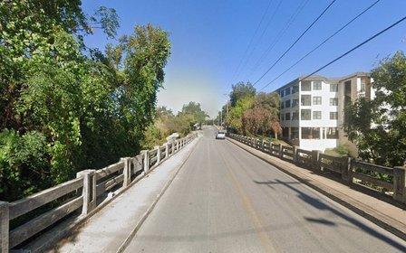 E. Garden Street Bridge
