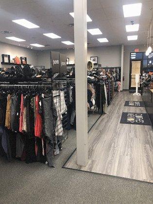 Clothes Mentor Culebra Commons