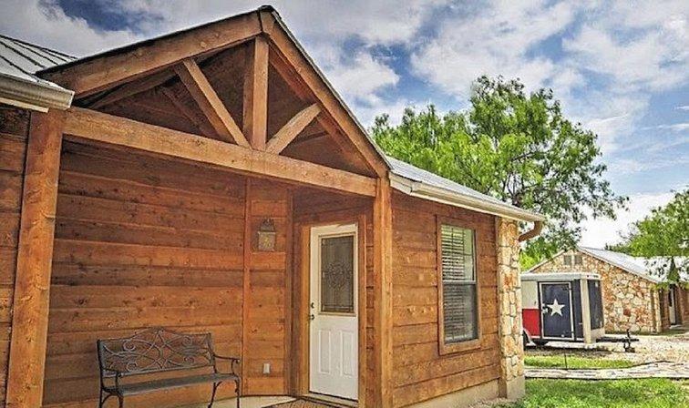 The Roost Cabins and RV at Medina Lake