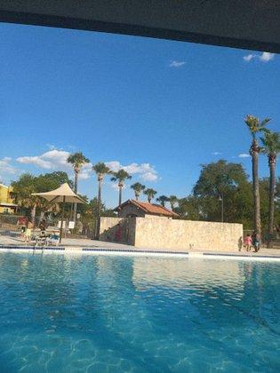Woodlawn Lake Park Public Pool