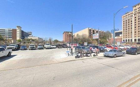 457 S St Mary's St Parking