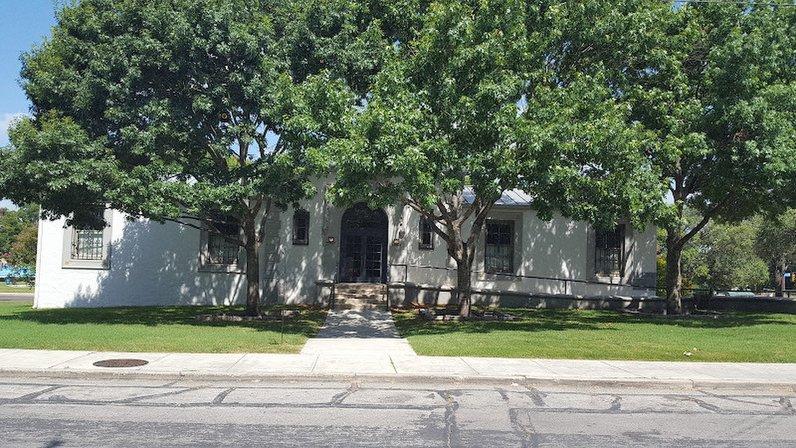 Stone Standard - Hardware, Lighting, Plumbing, & La Cornue
