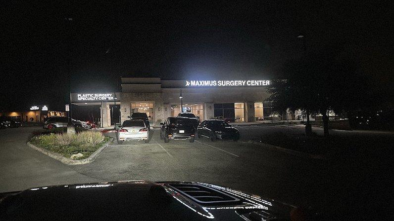 Maximus Plastic Surgery Center