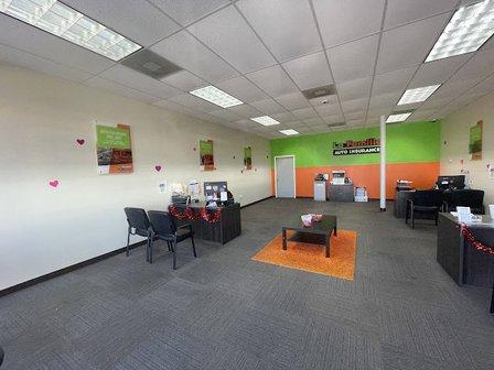 La Familia Auto Insurance & Tax Services