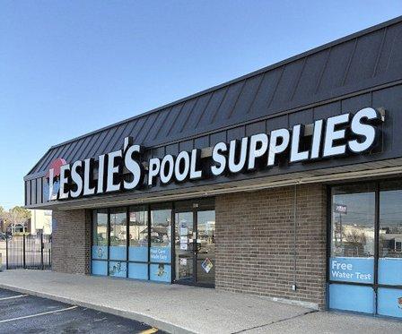 Leslie's