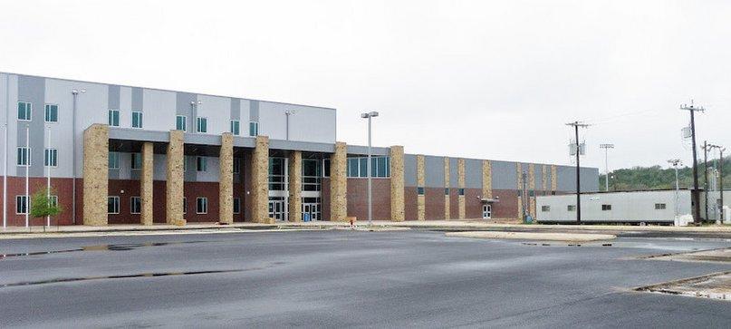 Veterans Memorial High School