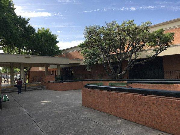 Sul Ross Middle School
