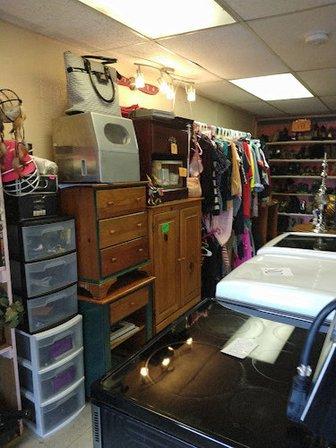 Tu Casa Thrift Store