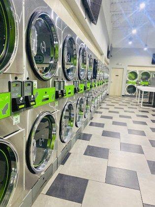 SpinXpress Laundry - WW White - Wash & Fold Services