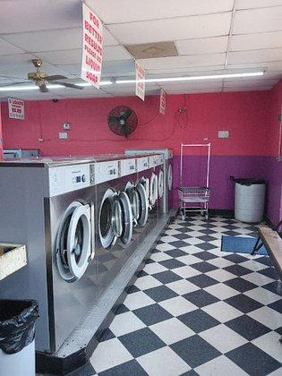 Dollarhide Laundromat