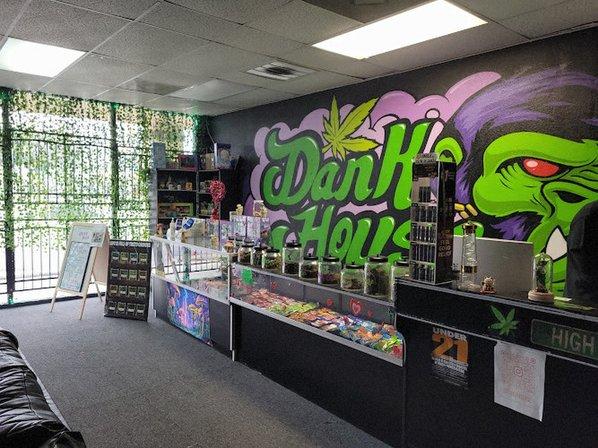 Dank House