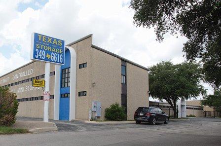 Texas Maxi-Mini Self Storage