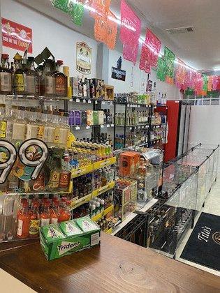 G’s liquor & smoke shop