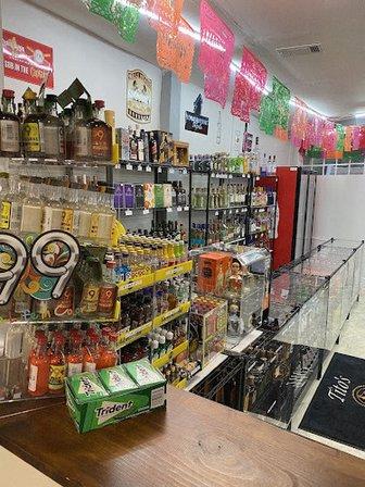 G’s liquor & smoke shop