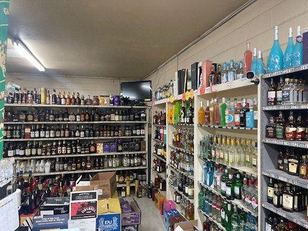Loop Liquor Store