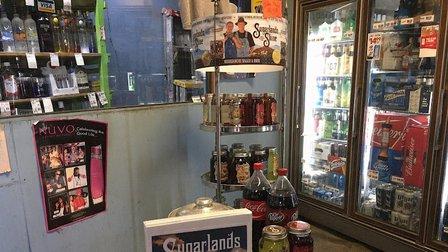 Raoul's Party Keg & Liquor