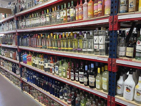 LOL LIQUORS