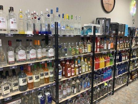 LIQUOR TOP