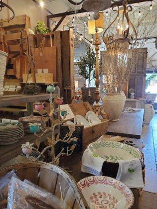 Daisy Pearl Boutique