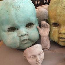 Yeya's Antiques & Oddities