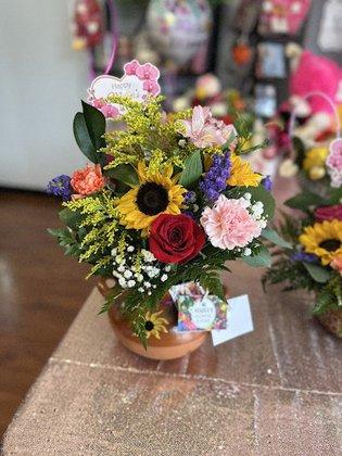 Maria’s Flowers & More
