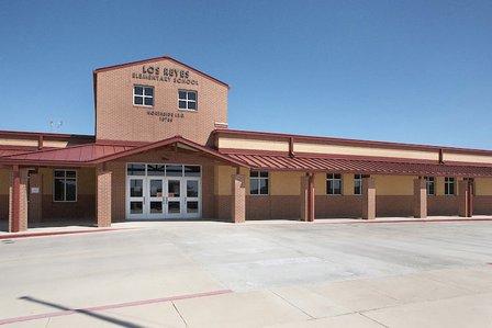 Los Reyes Elementary School