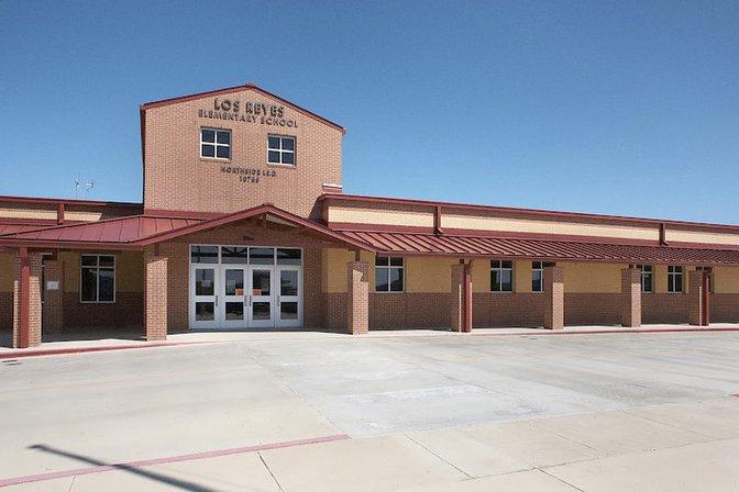 Los Reyes Elementary School