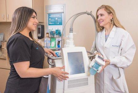 Kim M Ross, MD