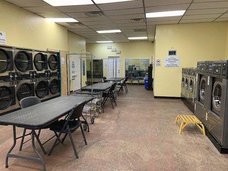 Dry Cleaners and Washateria in Lytle