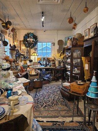 Bijou Betties Antique Gallery, Vintage Boutique and Gift Emporium