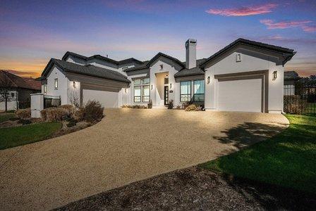 Pinnacle Realty Group powered by the Tom White Group
