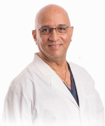Dr. Carmelo Otero