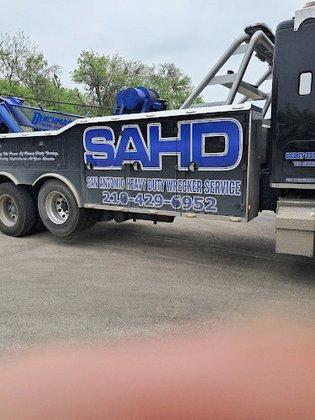 San Antonio Heavy Duty Wrecker Service