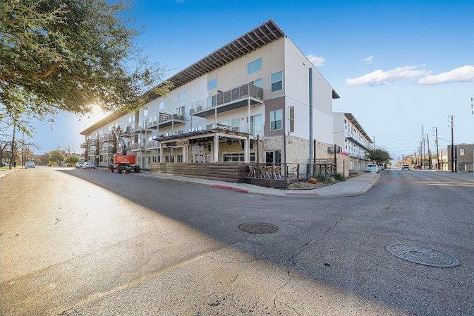 Llano Realty Partners
