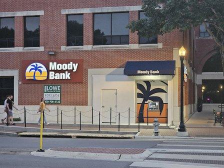 Moody Bank