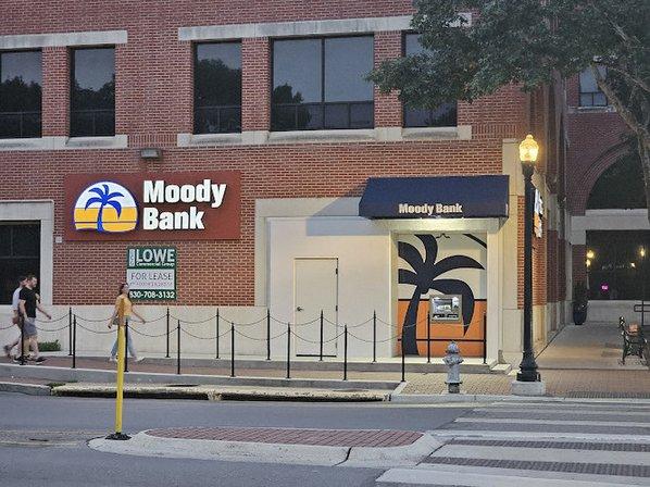 Moody Bank