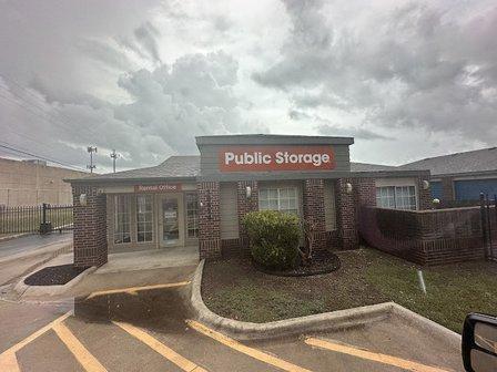 Public Storage