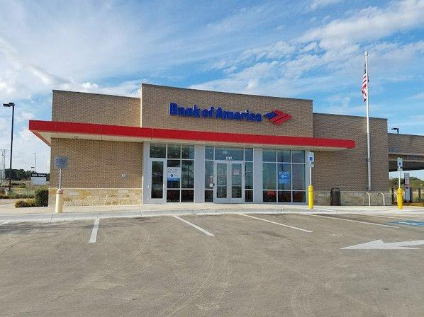 Bank of America (with Drive-thru ATM)