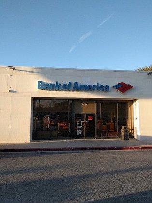 Bank of America (with Drive-thru ATM)