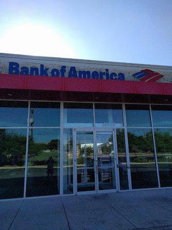Bank of America (with Drive-thru ATM)