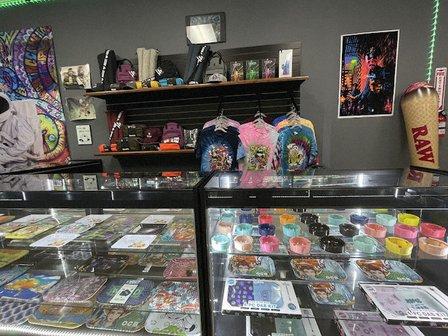 Puffin Panda Smoke Shop