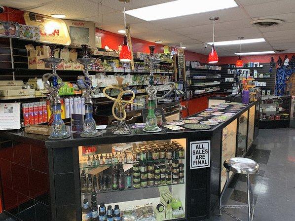 Vitrum Smoke Shop - San Antonio