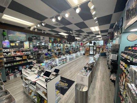 Hazel Sky Smoke & Vape #8 Potranco