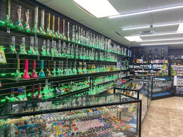 Smoke Tokes CBD & Vape Shop #10