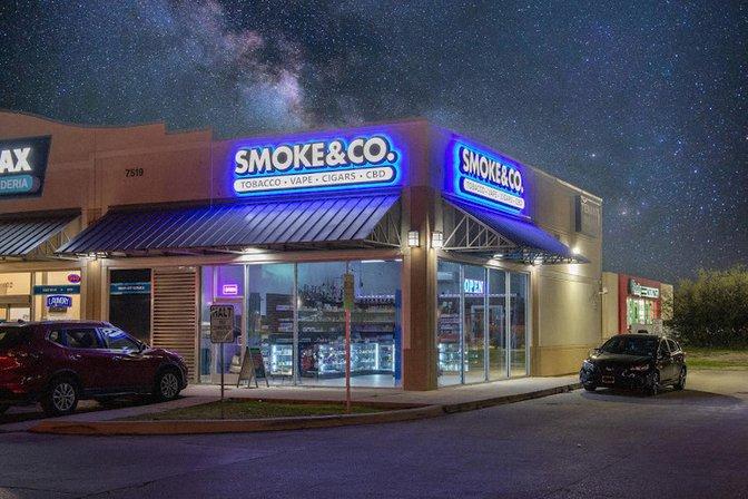 Smoke & Co.
