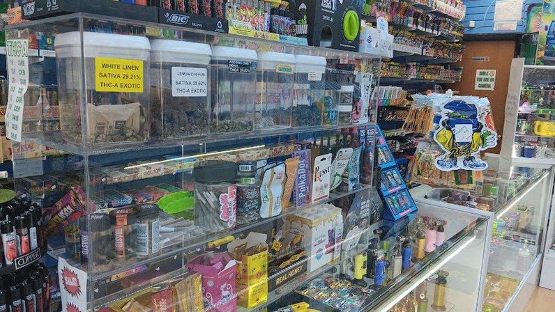 HAZE CRAZE SMOKE & VAPE SHOP