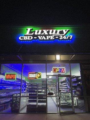 Luxury Smoke