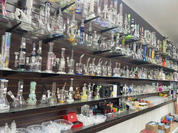 2TEN Smoke Shop